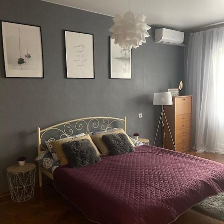 Apartment For A Pleasant Stay Odessa Esterno foto